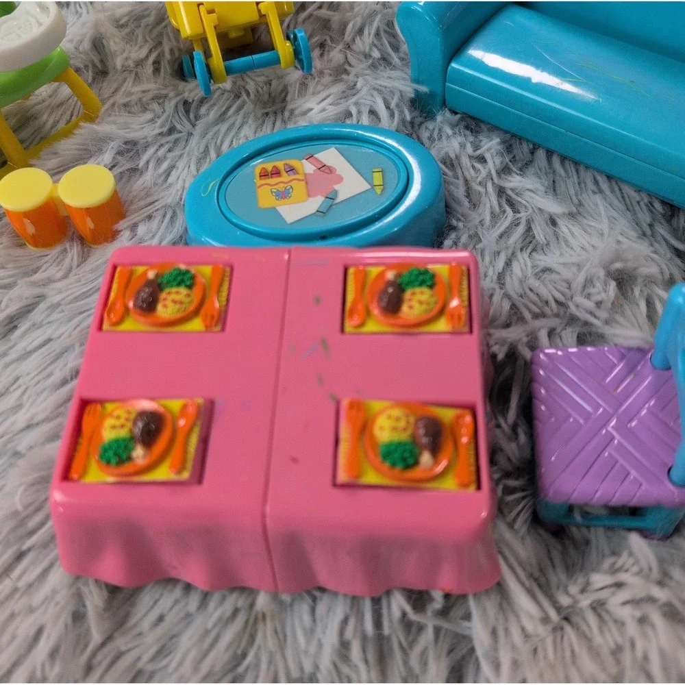 Vintage Mattel Dora the Explorer Doll House Figures Dollhouse Furniture Lot Of 7